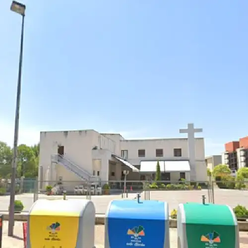 Iglesia de San Josemaría Escrivá. Horarios de Misas.