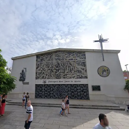 Iglesia de San Juan de Mata. Horario de la Santa Misa. Bodas, comuniones.