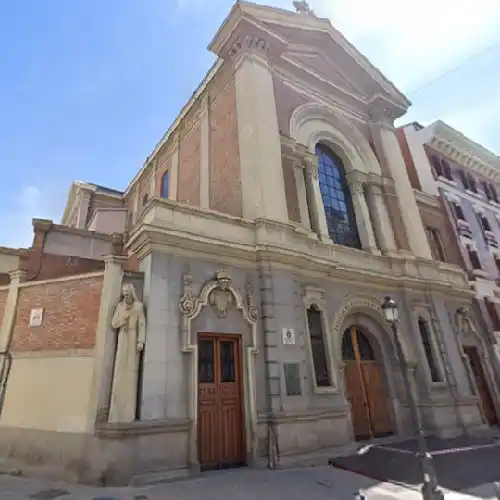 Basílica de Jesús de Medinaceli en Madrid Capital. Horarios de misa y venta de entradas.