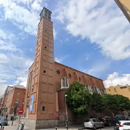 Iglesia Nuestra Señora de la Paz en El Retiro. Horarios de misa.