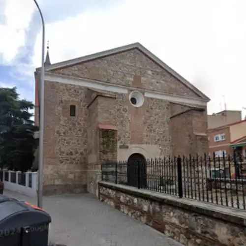 Iglesia San Andrés Apóstol en Villaverde. Horarios de misa.