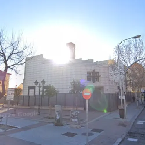 Iglesia San Fermín en Usera. Horarios de misa.