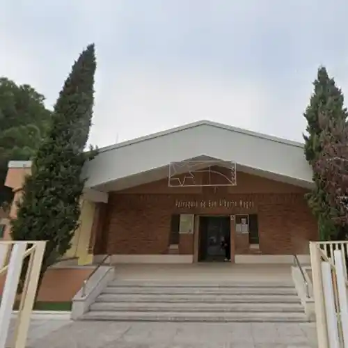 Iglesia de San Alberto Magno en el Puente de Vallecas. Horarios de misa.
