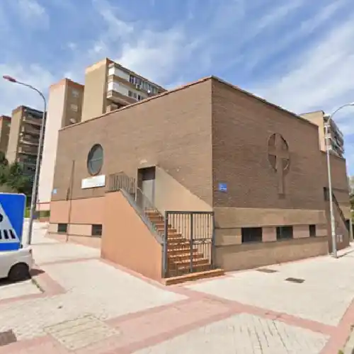 Iglesia de San Francisco y Santa Clara de Asís en Fuenlabrada. Horarios de misa.