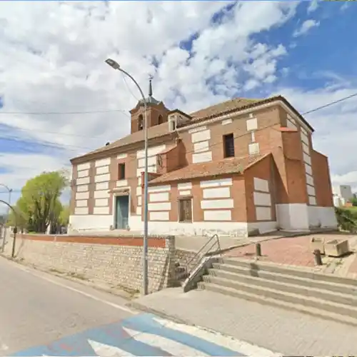 Iglesia de San Millán en Moraleja de Enmedio. Horarios de misa.