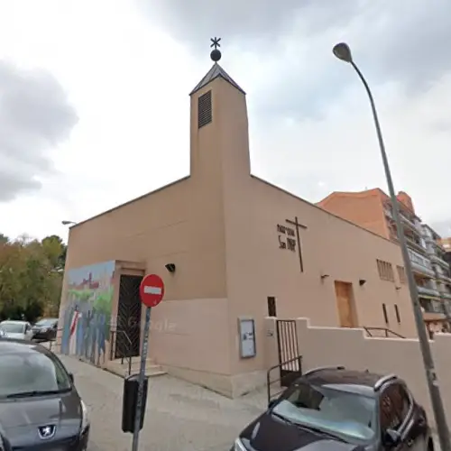 Iglesia de San Pablo en el Puente de Vallecas. Horarios de misa.
