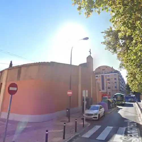 Iglesia de Santa Teresa de Jesús en Getafe. Horario de misas.